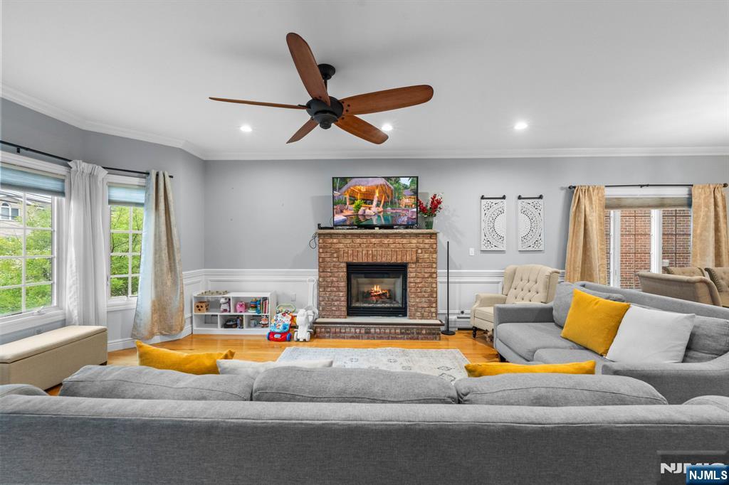 413 Washington Avenue C0413