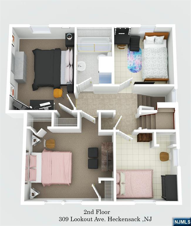 Main image without alt text