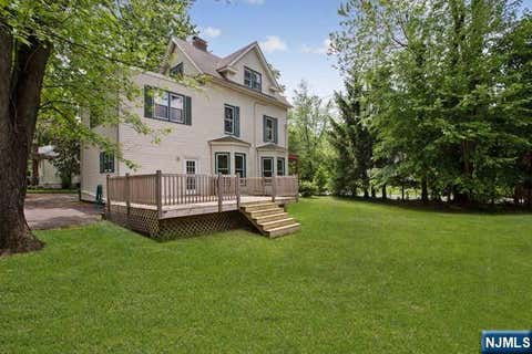 Photo of 48 Stelfox St, Demarest, NJ 07627 (MLS # 26004420)