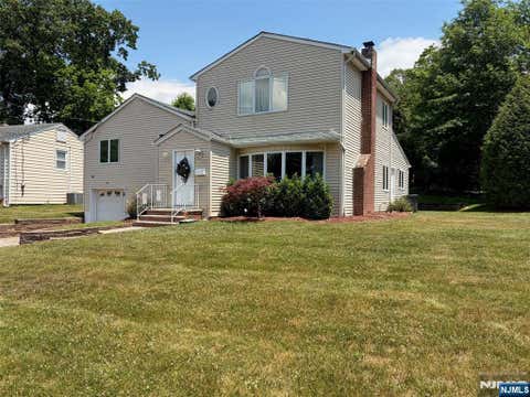 Photo of 84 12th St, Cresskill, NJ 07626 (MLS # 26018936)