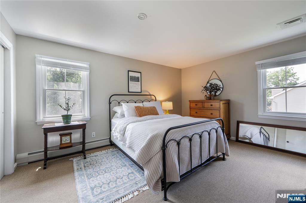 Wyckoff, New Jersey 07481, United States, 4 Bedrooms Bedrooms, ,3 BathroomsBathrooms,Residential,Active,159722