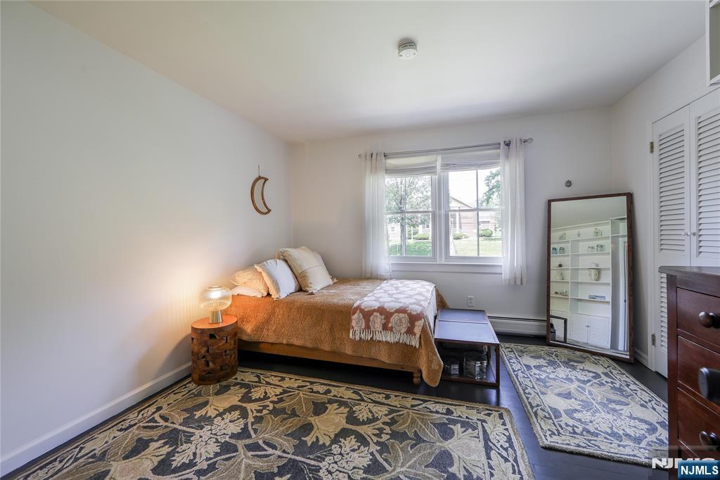 Wyckoff, New Jersey 07481, United States, 4 Bedrooms Bedrooms, ,3 BathroomsBathrooms,Residential,Active,159722