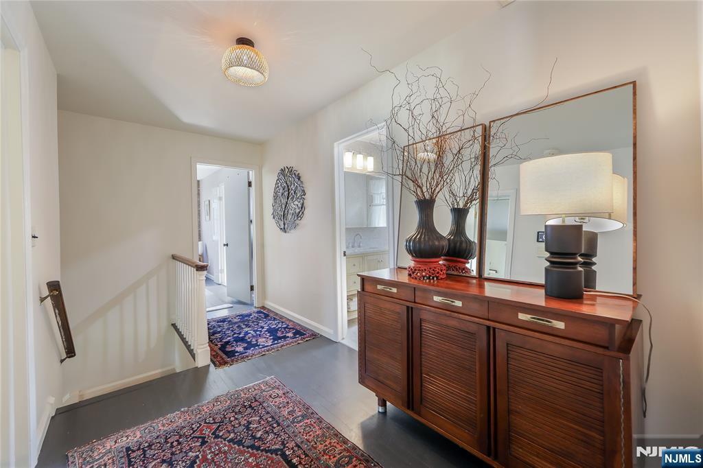 Wyckoff, New Jersey 07481, United States, 4 Bedrooms Bedrooms, ,3 BathroomsBathrooms,Residential,Active,159722