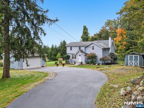 Photo of 30 Sheep Hill Road, Boonton Township, NJ 07005 (MLS # 26039842)
