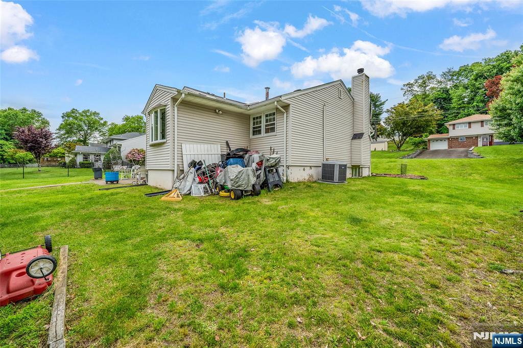 415 Briarwood Lane