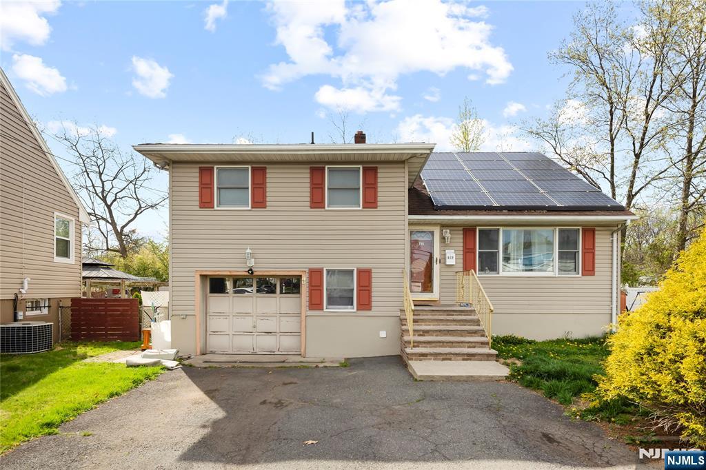 Property for Sale at 216 Urma Avenue, Clifton, New Jersey - Bedrooms: 3 
Bathrooms: 3 
Rooms: 10  - $575,000