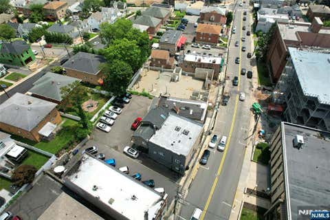 Photo of 515 Main Street, Fort Lee, NJ 07024 (MLS # 26028184)