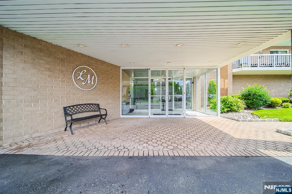 38 Moonachie Road 402