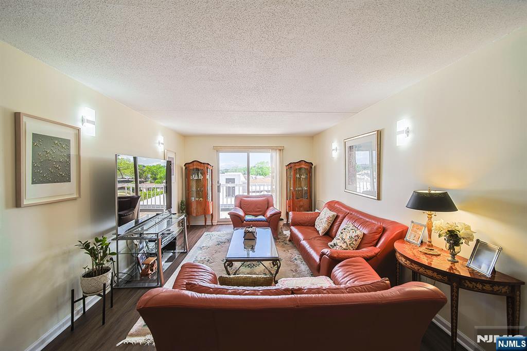 38 Moonachie Road 402