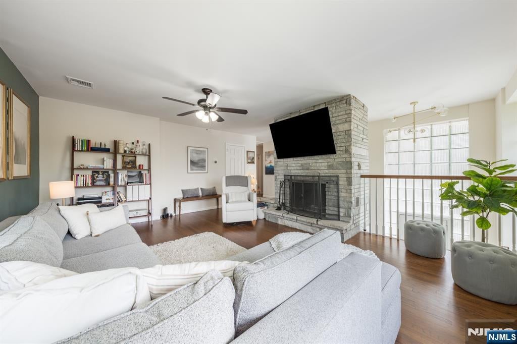 27 Dalewood Road