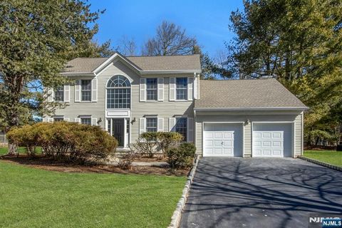 34 Knickerbocker Lane, Old Tappan, NJ 07675 - #: 25006856