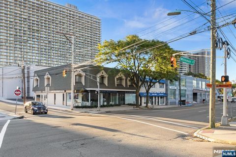 Photo of 210 Whiteman St #103, Fort Lee, NJ 07024 (MLS # 25038008)