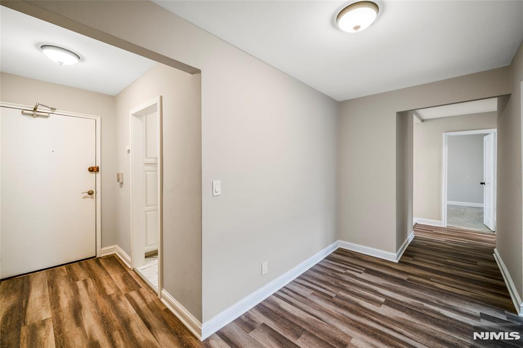 126 Hackett Place B201