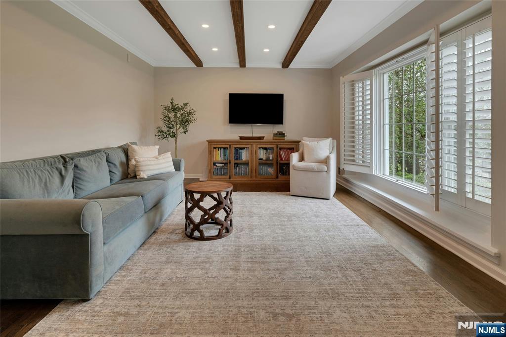 744 River Road