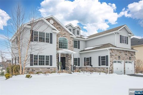 77 Haggerty Drive West Orange NJ 07052