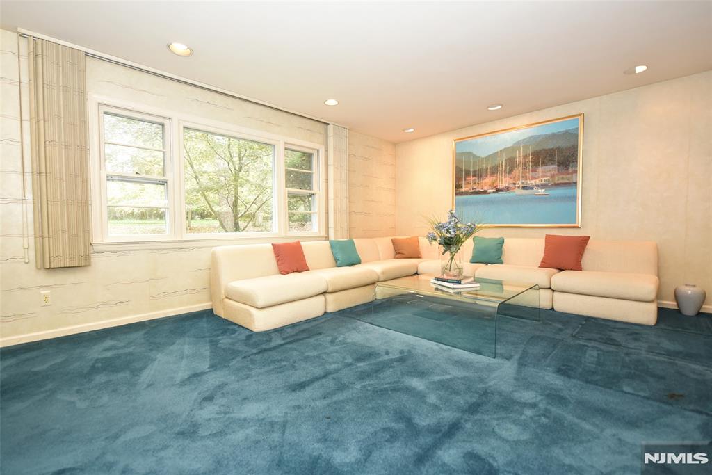 727 Dakota Trail