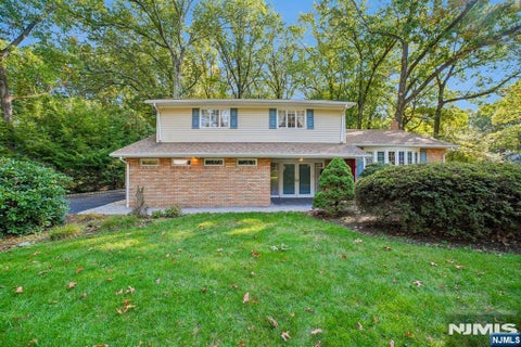 Photo of 29 Gabriel Way, Twp of Washington, NJ 07676 (MLS # 26039114)