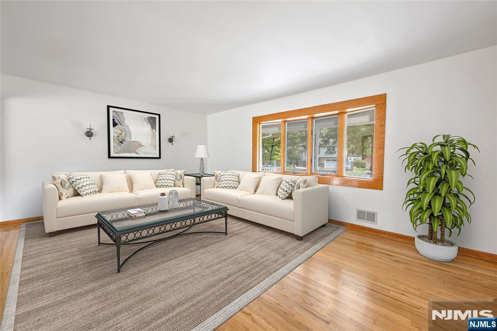 87 Calumet Avenue