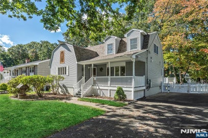 87 Calumet Avenue Oakland NJ 07436