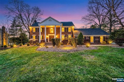 Photo of 7 Jean Court, Old Tappan, NJ 07675 (MLS # 26012028)