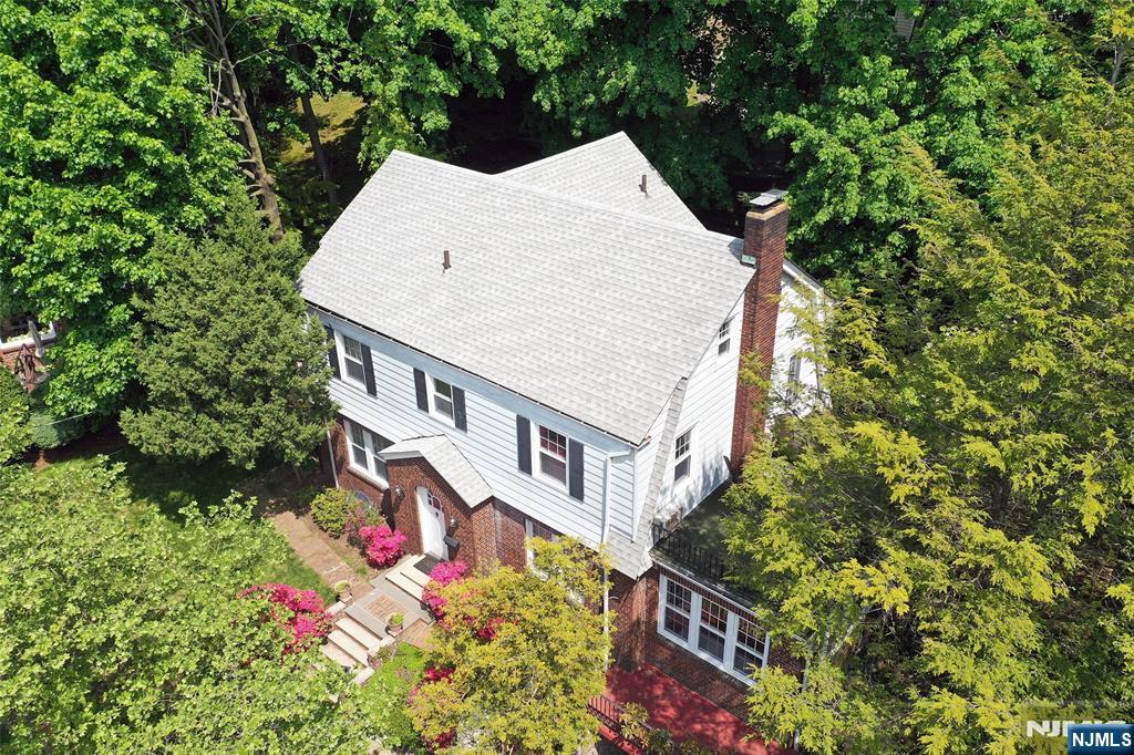 85 Paulin Boulevard