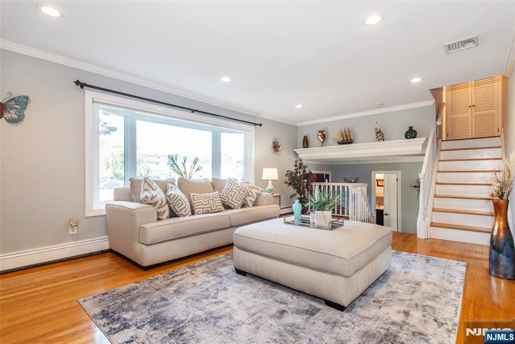 Photo of 124 Thanksgiving Lane, Clifton, NJ 07013 (MLS # 25036126)