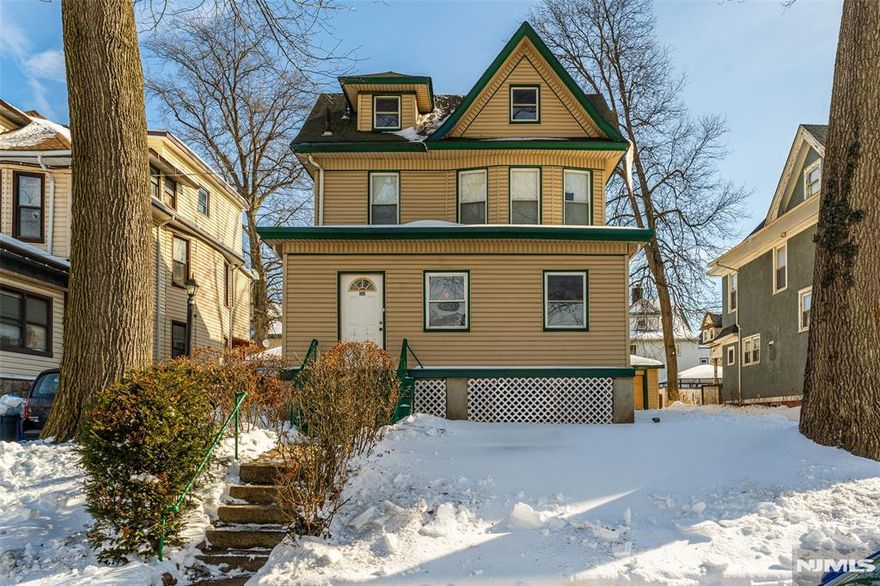 Step into the charm of this classic Colonial nestled in the sought-after Forest Hills section of Newark. Offering 3 bedrooms, 2 full baths, and a convenient half bath, this home is full of character and potential. Original details and a traditional layout provide the perfect canvas for renovation and customization. Whether you're an investor searching for your next project or a homeowner eager to restore and personalize a timeless property, this home is a rare opportunity. With some TLC, this Colonial can truly shine. Located near parks, transportation, and local amenities don't miss the chance to bring new life to this Forest Hills gem. (Decommissioned oil tank underground)