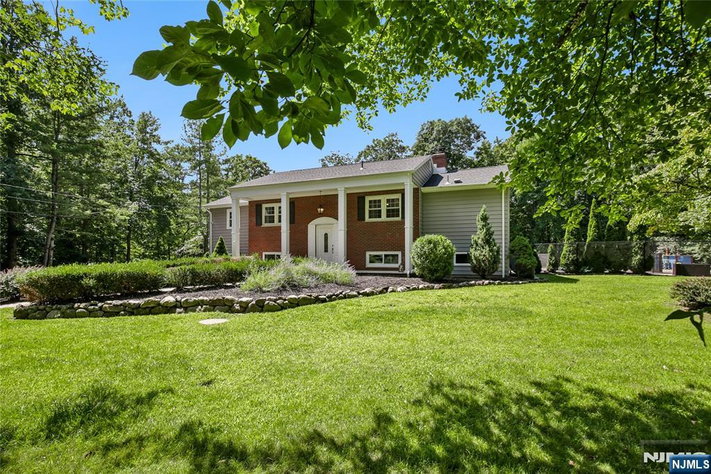 20 Hilltop Road