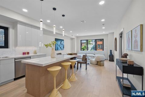 Photo of 99 Van Horne Street #1, Jersey City, NJ 07304 (MLS # 26021430)