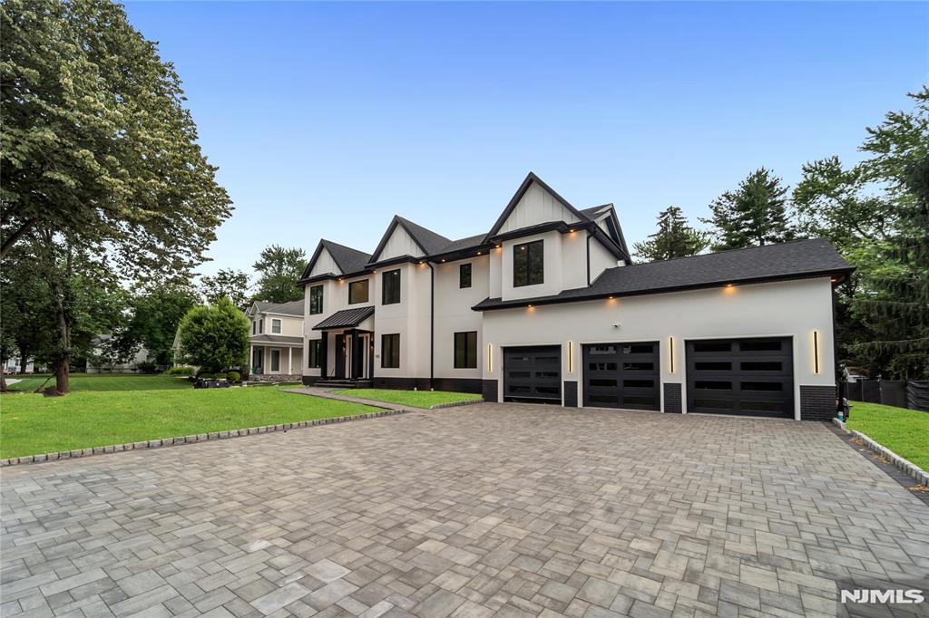 143 Fernwood Drive