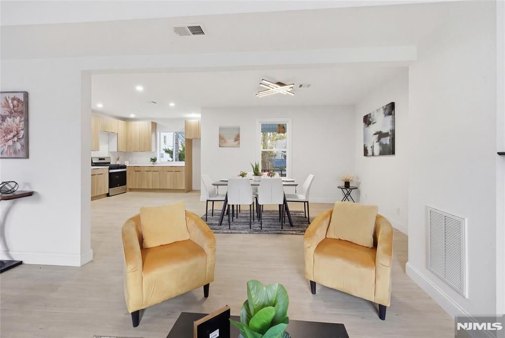 Photo of 1012 Mulford Place, Newark, NJ 07112 (MLS # 26009028)