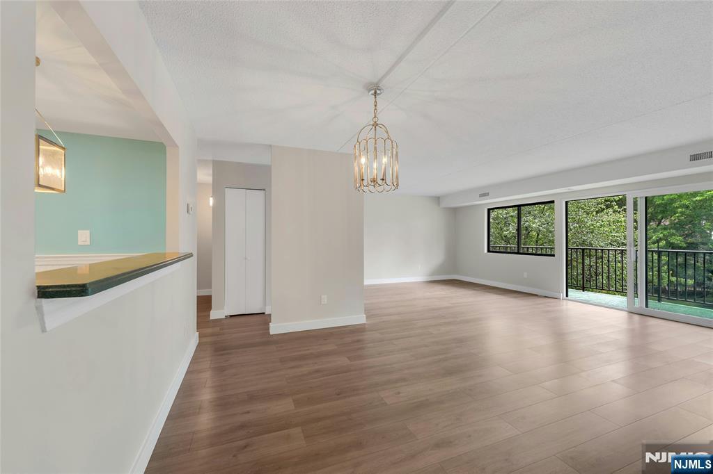 521 N Piermont Avenue 225