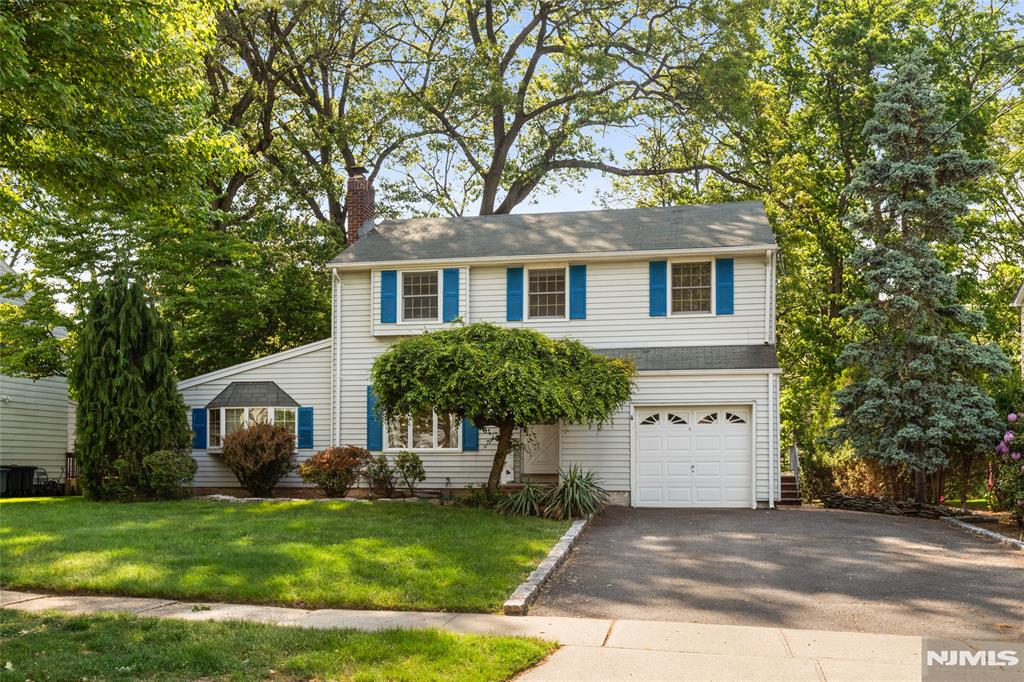 557 Monroe Court