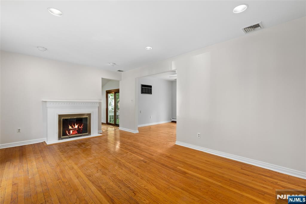 557 Monroe Court