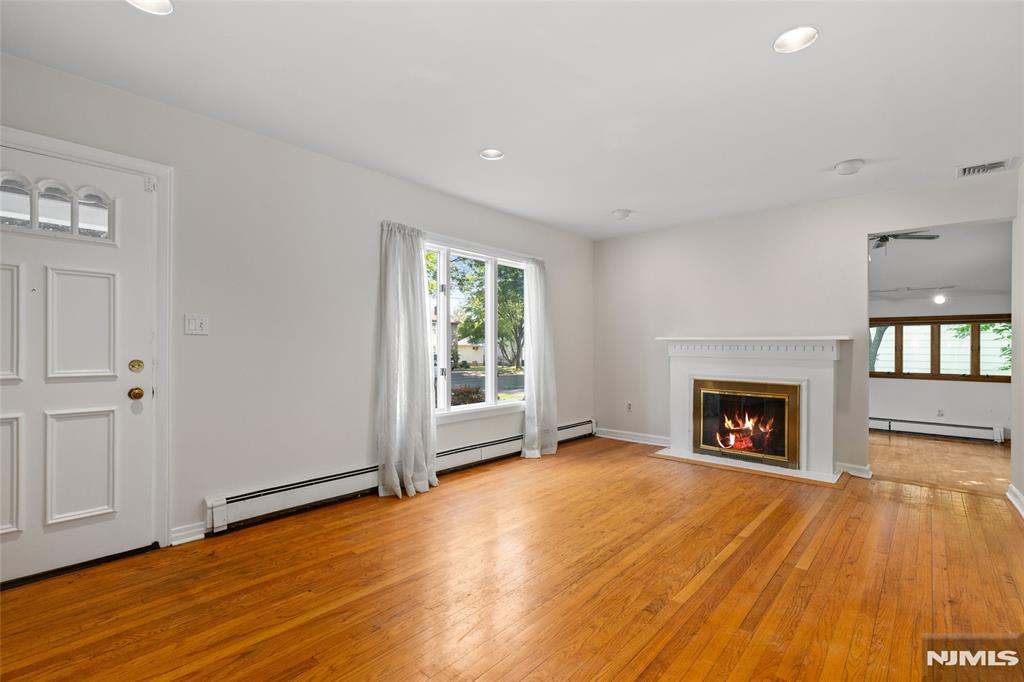 557 Monroe Court