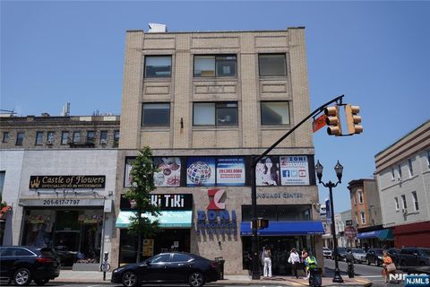 5619 57th 2 FL West New York NJ 07093