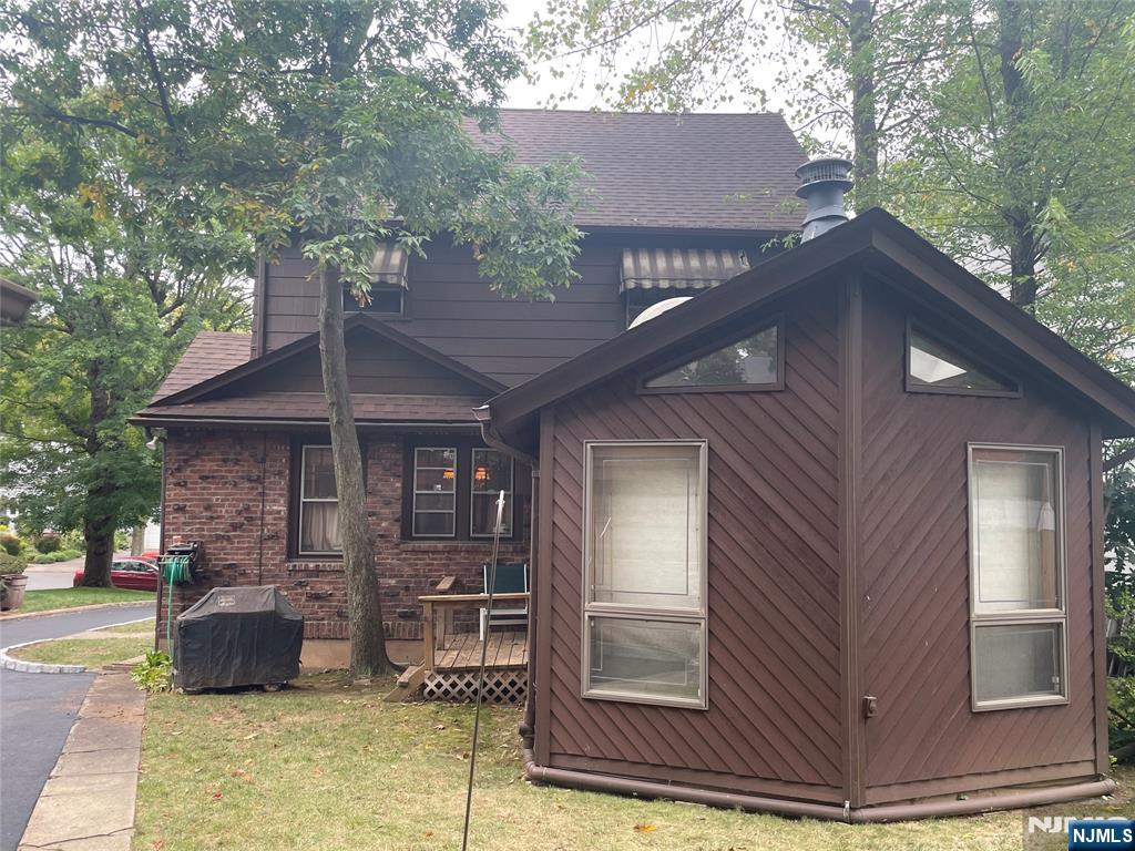 1328 Taft Road