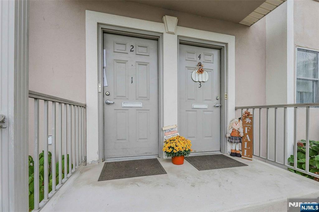 485 Saddle River Road 1