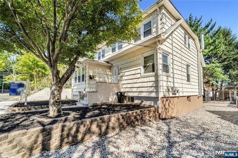 757 Ray Avenue Ridgefield NJ 07657