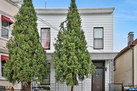 6806 Smith Avenue North Bergen NJ 07047