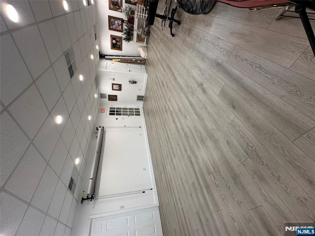 554 Mola Boulevard 2
