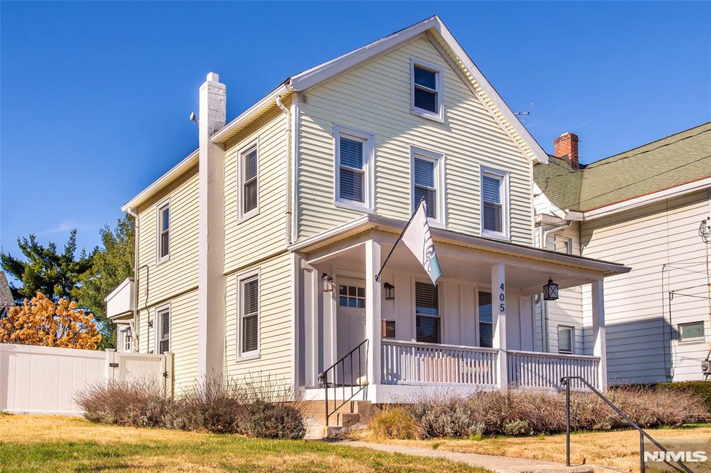 405 Washington Street