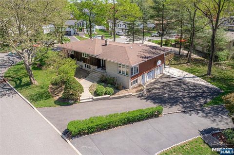 184 Jenkins Drive Englewood Cliffs NJ 07632