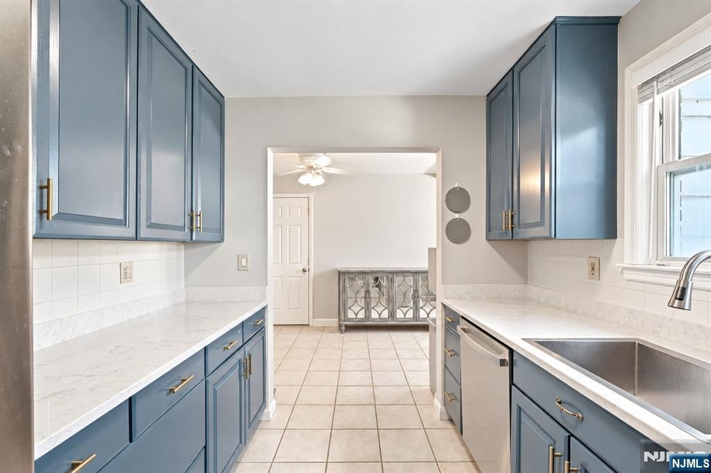 9-06 6th Street