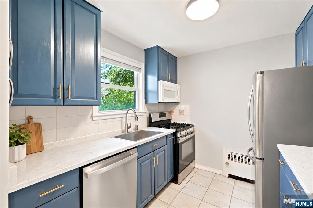 9-06 6th Street