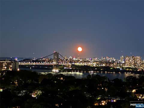 Photo of 770 Anderson Avenue #21H, Cliffside Park, NJ 07010 (MLS # 26031325)