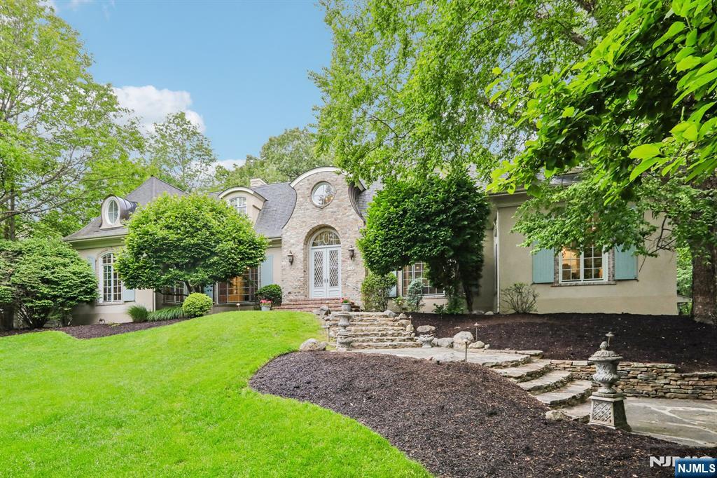 Homes for Sale in Northern NJ | ThisIsRiverEdge.com 505 Timberline Drive