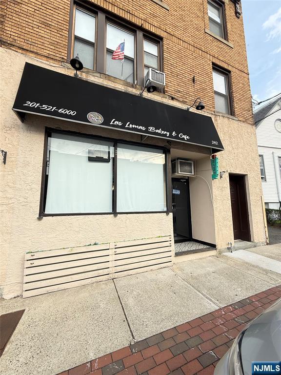 242 Stuyvesant Avenue