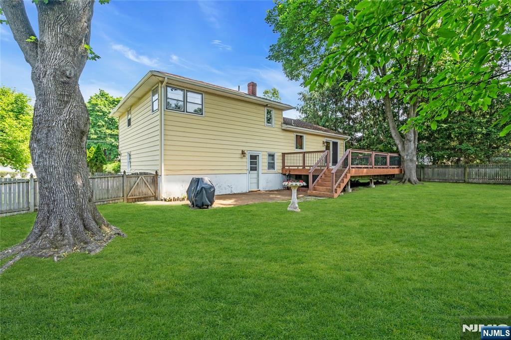 8 Delmar Avenue