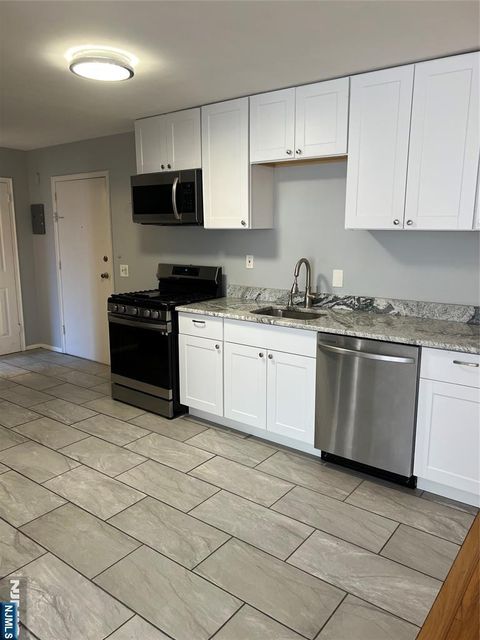 Photo of 5961 Brighton Ave #5, Belleville, NJ 07109 (MLS # 25038658) Photo of 5961 Brighton Ave #5, Belleville, NJ 07109 (MLS # 25038658)